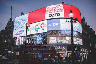 London centre avertisement screens