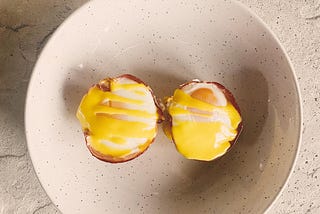 Easy Bread-less Eggs Benedict