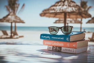 8 libri perfetti da leggere in vacanza secondo Luigi Masciotta