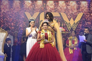 Shwetha Patil from Davangere Crowned Mrs. National Fashion Icon of India 2024 at YIFW