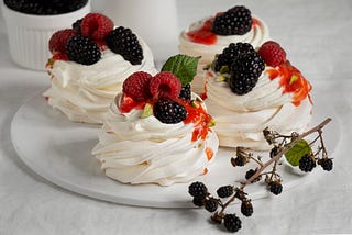 Pavlova with fresh berries