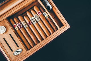 How to Choose a Humidor