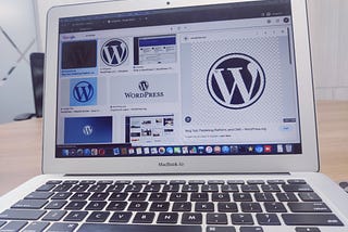 Wordpress Advantages and Key features in the field of web development.