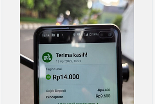 Indonesian Customer Complain about Expensive Gojek Fee