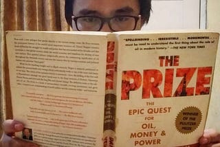 Mencoba membaca ulang buku terkenal dari Daniel Yergin “The Prize” tentang sejarah perminyakan dunia