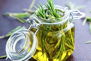 Rosemary Essential Oil: Nature’s Secret to Health and Vitality