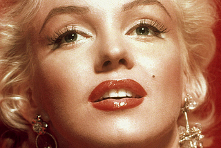 5 Daft Facts (And 5 Dark Facts) About Marilyn Monroe