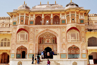 5 Reasons You Will Fall In Love With India