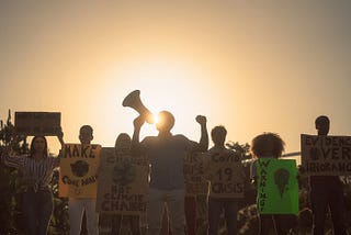 « Avec leurs propres mots », les jeunes innovateurs et défenseurs africains s’expriment sur la…