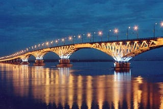 Саратов — это мост.