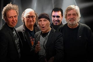 Los Náufragos en Resistencia: una noche retro imperdible en La Nuit