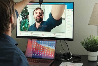 Center Cam V2.0 review: this middle-screen webcam takes up less display real estate