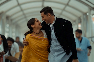 Sara Ali Khan & Akshay Kumar in Atrangi Re (2021).