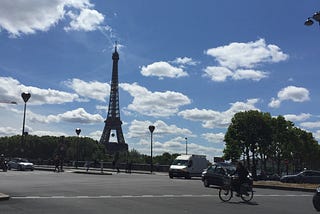 La Nouvelle Fille à Paris