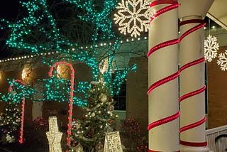 Holiday twinkle lights and over-sized winter-themed decorations.