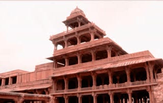 What are Amazing Facts About Indian Architecture and Design?