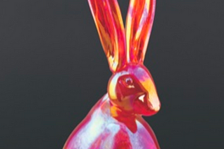 Hunt Slonem Reimagines RabbitsAn Artist’s Adventures in Wonderland