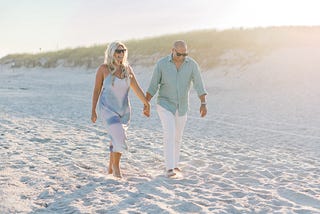 What Should You Wear to Your Engagement Session?