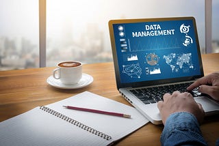 Data Governance vs Data Management