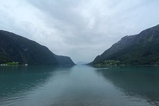 Driving around Lustrafjorden