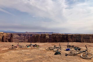 2020 Deals a Royal Flush along the White Rim Trail