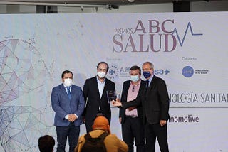 ennomotive recibe el premio ABC Salud por el respirador OxyVita