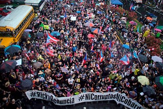 Automatic Collection of Images under #RickyRenuncia in Twitter
