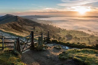 The Best Places for Stargazing in the Peak District