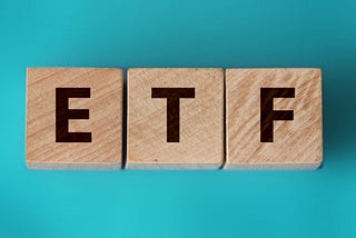 What are Exchange Traded Funds (ETFs)?