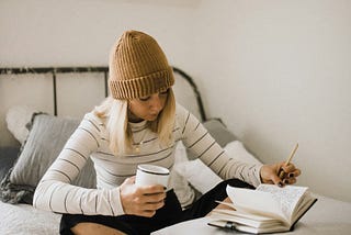 How Reading Twice A Day Helped Me Hit 90 Writing Hours A Month, And How You Can Too.