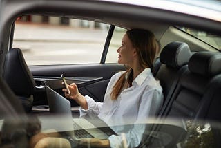 How a Taxi Booking Platform Makes Travel Easy in 2025