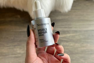 Review — Neutrogena Visible Repair Retinol Serum (Best for Beginners)