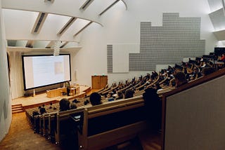 How are the best university lectures designed?