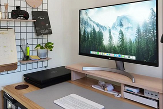 20+ Desk Organisation Ideas For A Stressfree and Productive Workspace