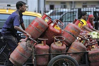 LPG Savings due to Aadhaar is only 107–203 crore