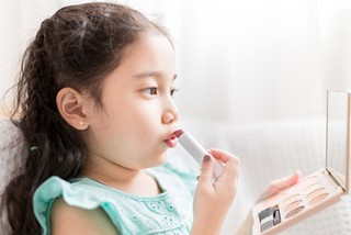 The Boom in Kids’ Cosmetics Market for Chinese Children Born in the 2010s