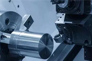 How to set the tool in a CNC four-axis machining center