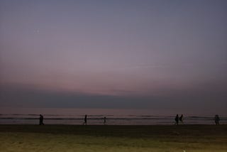 चलो नफ़रत करते हैं!….