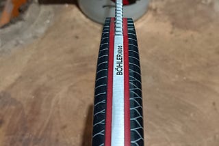 Pisau Baja Berkualitas ⟹ Apa itu bohler N695?