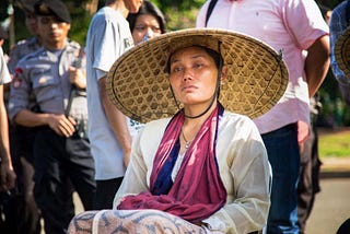 The ‘golden’ feet of Sukinah, Kendeng’s heroine