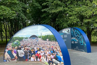 This shows two exhibition photographs of the Singing Revolution and information about the event. These exhibits are located in Tallinn, Estonia at the site of the Singing Revolution.