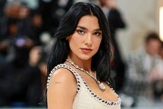 dua lipa biography