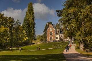 An Idyllic Afternoon Following Leonardo da Vinci’s Final Footsteps