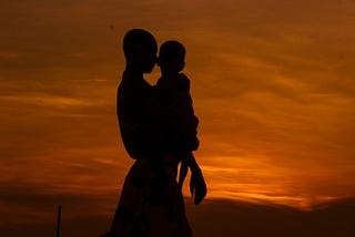 Coluna MND — A importância do auxílio emergencial e mulheres negras