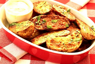 Air Fryer Fingerling Potatoes with Dip