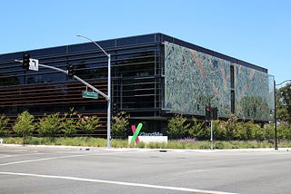 23andMe headquarters in Sunnyvale, California (CC BY-SA 4.0, author Coolcaesar)