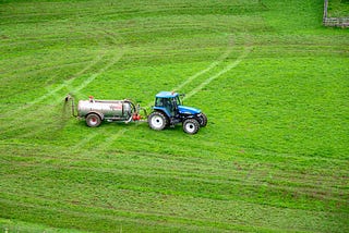 A Guide to Choose the Right Sprayer For Your Plants