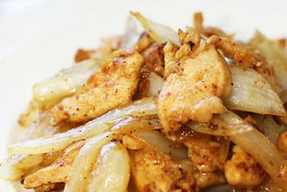 Fried Chicken Breast with Onions, Chinese dishes, cooking