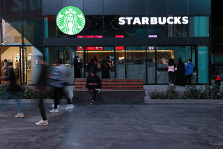 The way Starbucks creates its BX can completely transform customer‘s thoughts and emotions