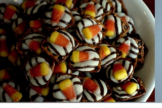 Chocolate-Candy Corn Pretzel Bites — Appetizers and Snacks